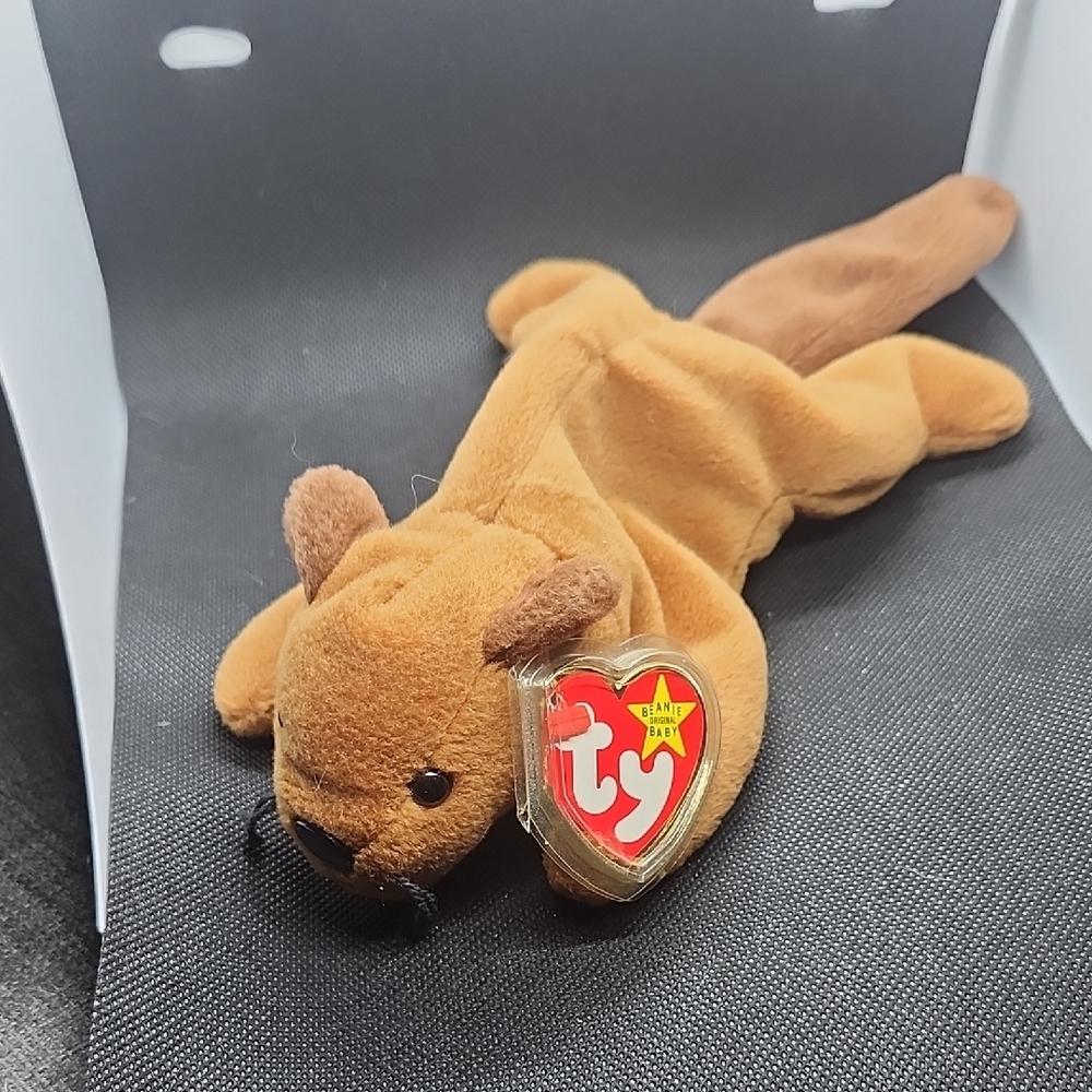 TY Brown Plush Otter Toy - Bucky